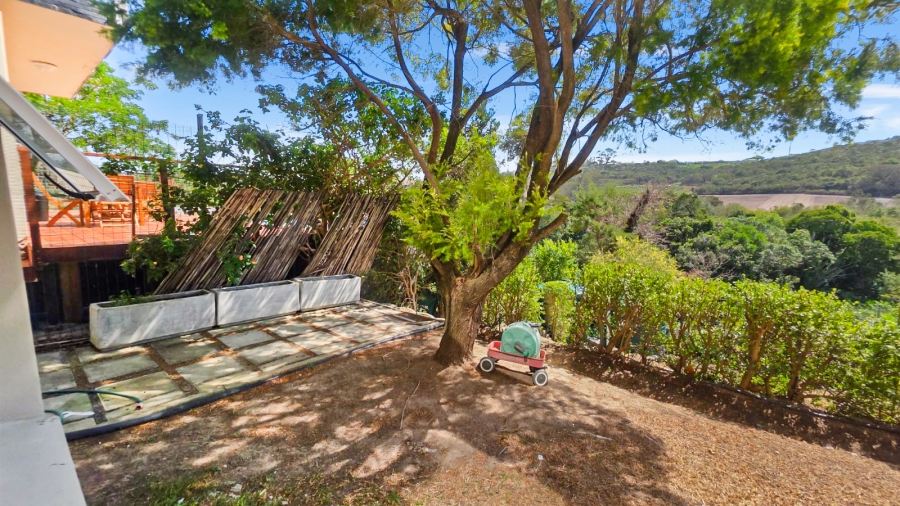 4 Bedroom Property for Sale in Beacon Bay Eastern Cape